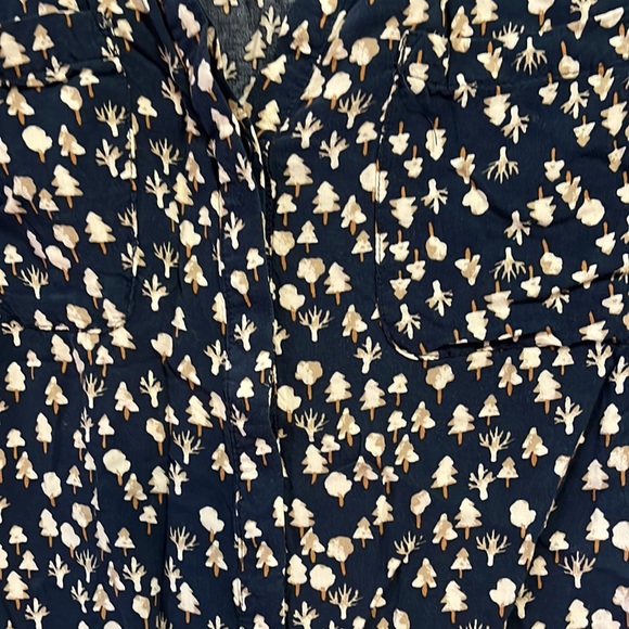 Eddie Bauer Women’s blouse, size tall medium. - Picture 2 of 6